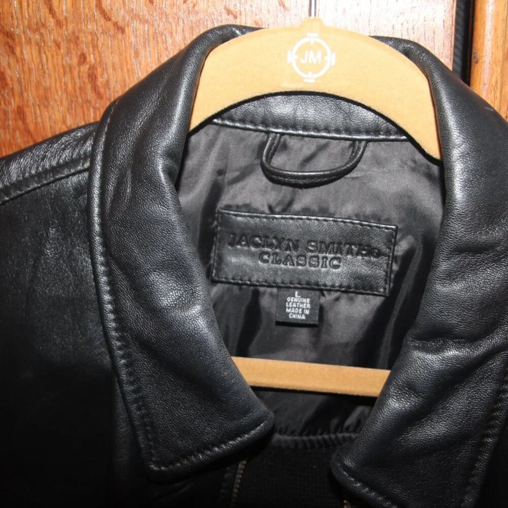 Jacket, leather with knitted sleeves and back. Size L. Jaclyn Smith. Good. - Picture 5 of 10